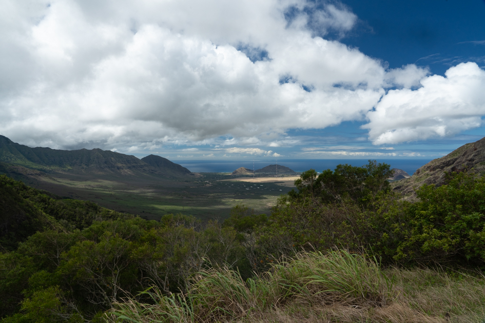 Late afternoon light on the Kolekole Pass Trail during descent